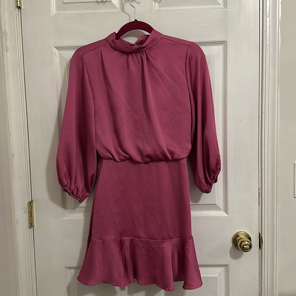 Textured satin dress - pink
